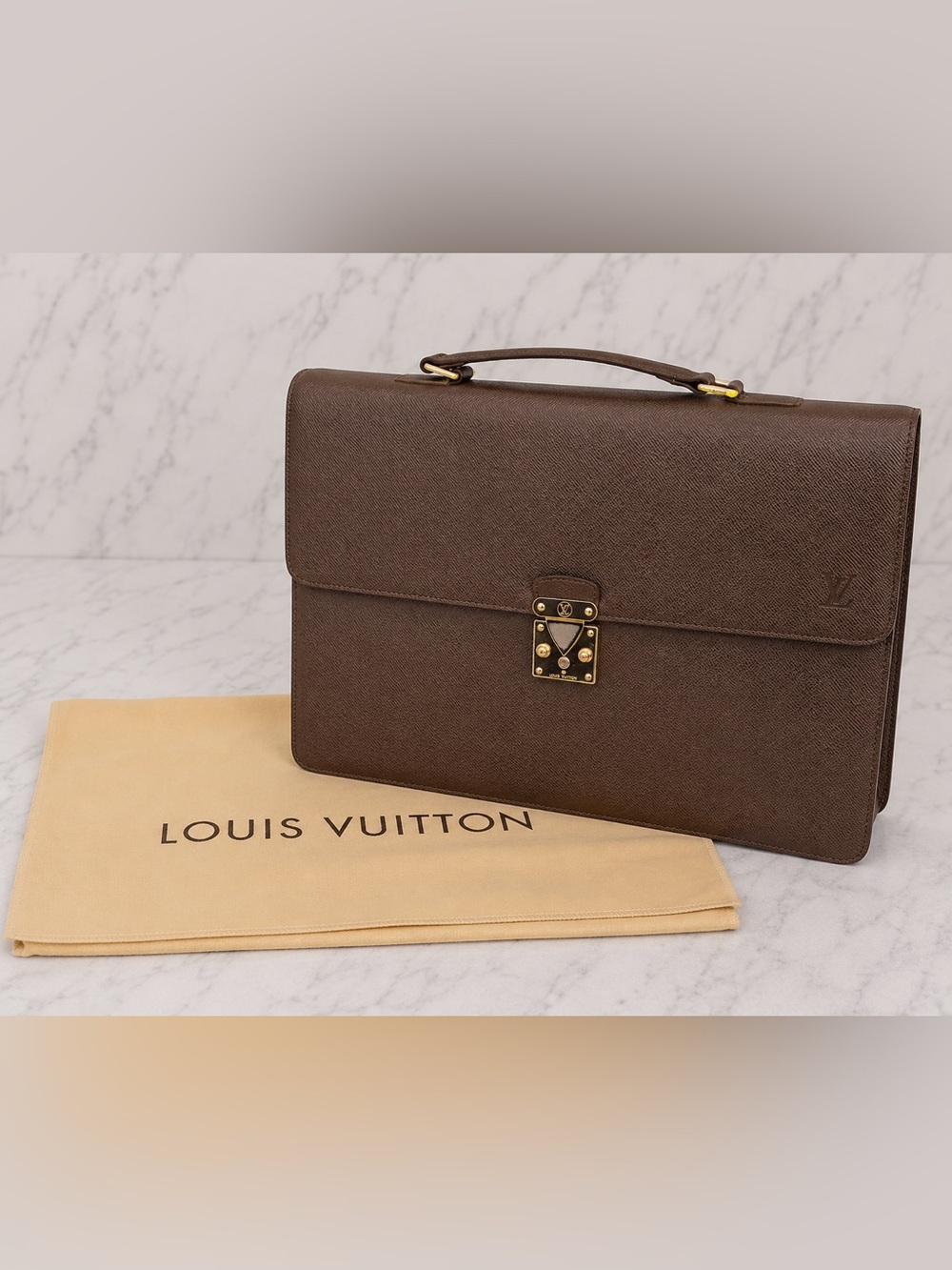 🆕 💼✨ Taiga Leather Serviette Moskova Briefcase – Brown ✨💼
